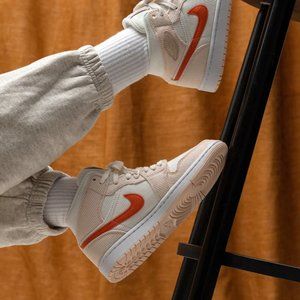 Nike Jordan 1 Mid SE Corduroy Sail - W8
